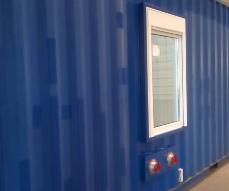 Versuchs- oder Laborcontainer