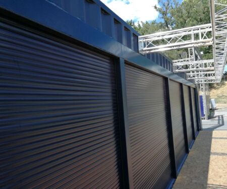 Kassencontainer geschlossene Tore